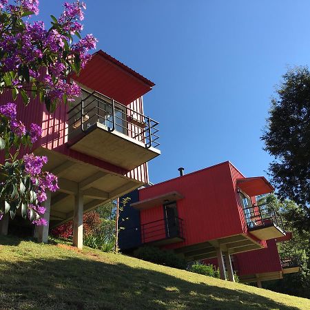 Latitude Lodge Cunha Ngoại thất bức ảnh