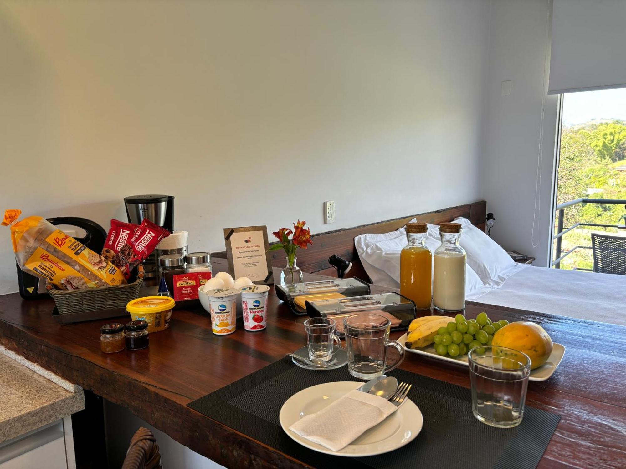 Latitude Lodge Cunha Ngoại thất bức ảnh