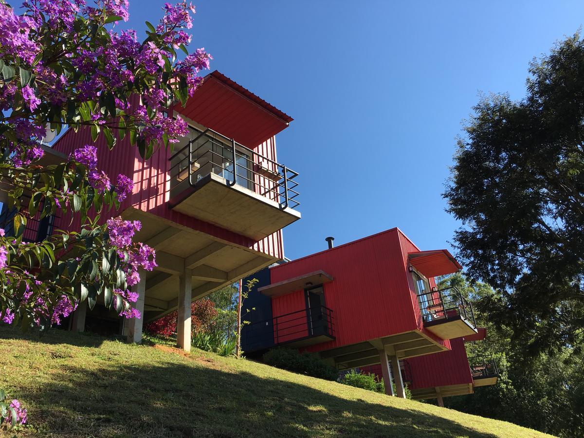 Latitude Lodge Cunha Ngoại thất bức ảnh